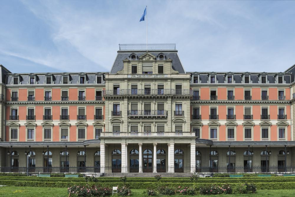 This majestic front view of the Palais Wilson is part of the book "Genève internationale, 100 Years of Architecture" by Joëlle Kuntz. The history of this monument standing in front of the lake," built between 1873 and 1875 by Geneva architect Jacques-Elisée Goss, is told under the tab International Geneva - Architectural History